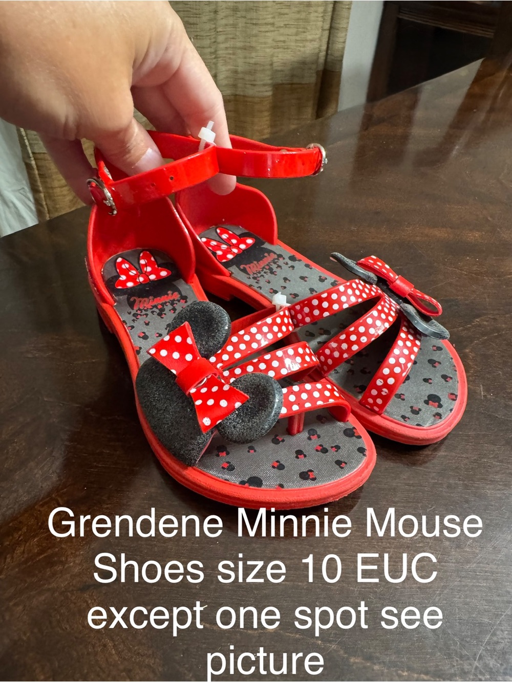 Grendene Minnie Mouse Red Girls Sandals with Polka Dot Bow